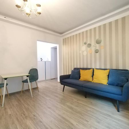 Appartement Kira à Bucarest Extérieur photo